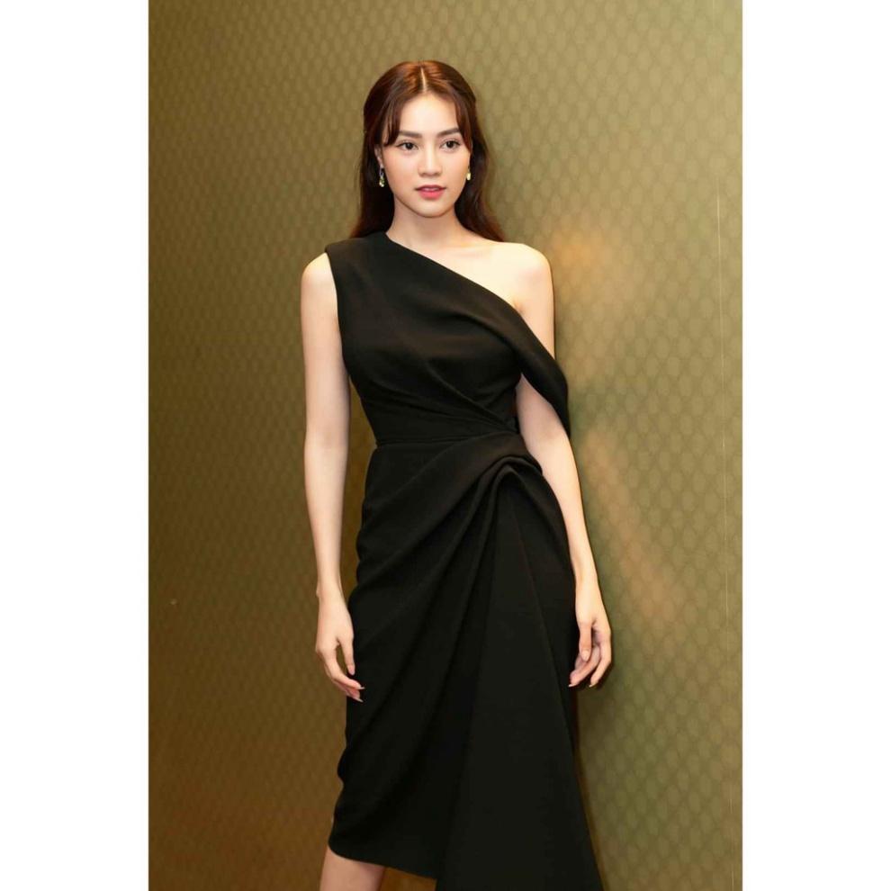 QUẢNG CHÂU Đầm đen lệch vai đi dự tiệc sang trọng, thiết kế dáng xòe, xếp ly ở eo CAO CẤP