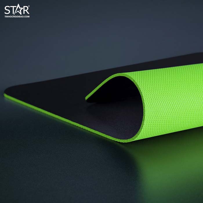 Tấm lót chuột Razer Gigantus V2-Soft Mat-Medium_RZ02-03330200-R3M1- HÀNG CHÍNH HÃNG