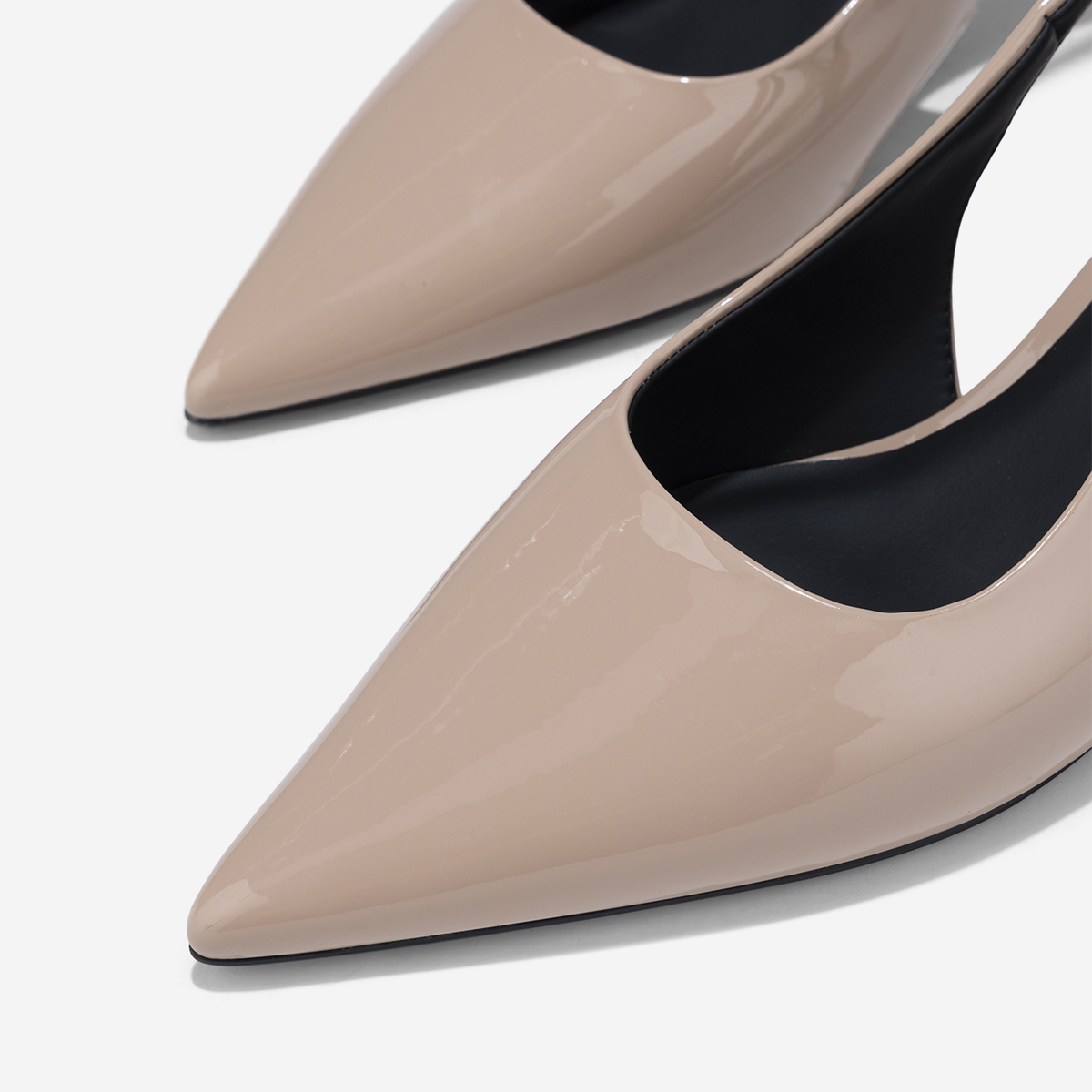 Vascara Giày Slingback Quai Nhấn Dây Xích - BMN 0694