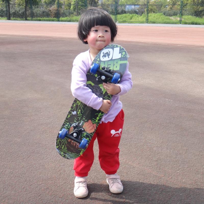 Ván Trượt Trẻ Em Hoạ Tiết Hoạt Hình Kích Thước 60x15x8 cm - Ván Trượt Skateboard