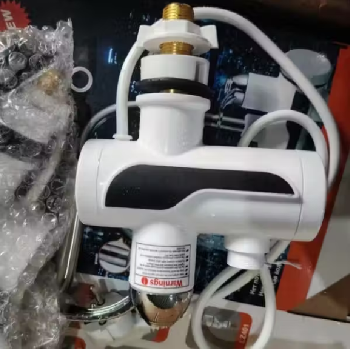 máy nước nóng trực tiếp tại vòi làm nóng nhanh