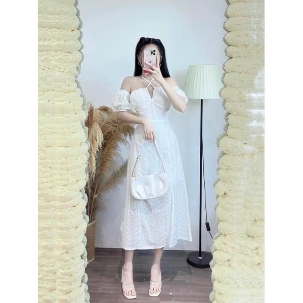 Đầm midi rớt vai cup ngực khoét dây cổ yếm