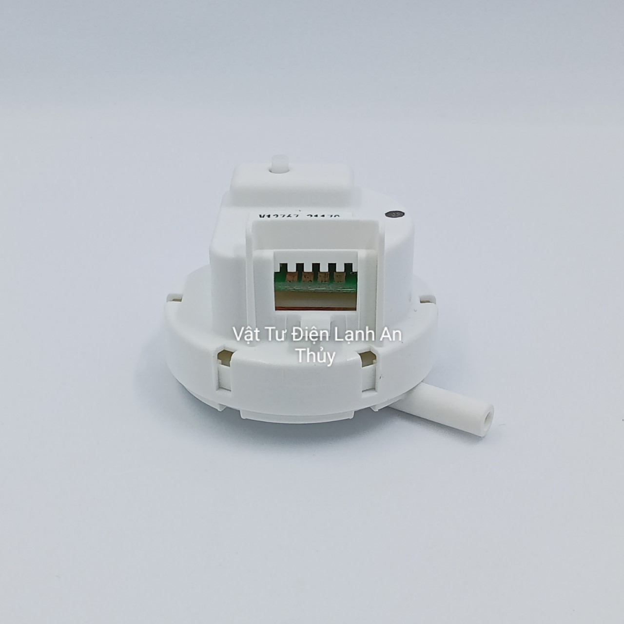 Phao áp lực máy giặt Aqua cửa ngang màu trắng - Van áp lực máy giặt Aqua cửa ngang màu trắng - Phao máy giặt Aqua trắng