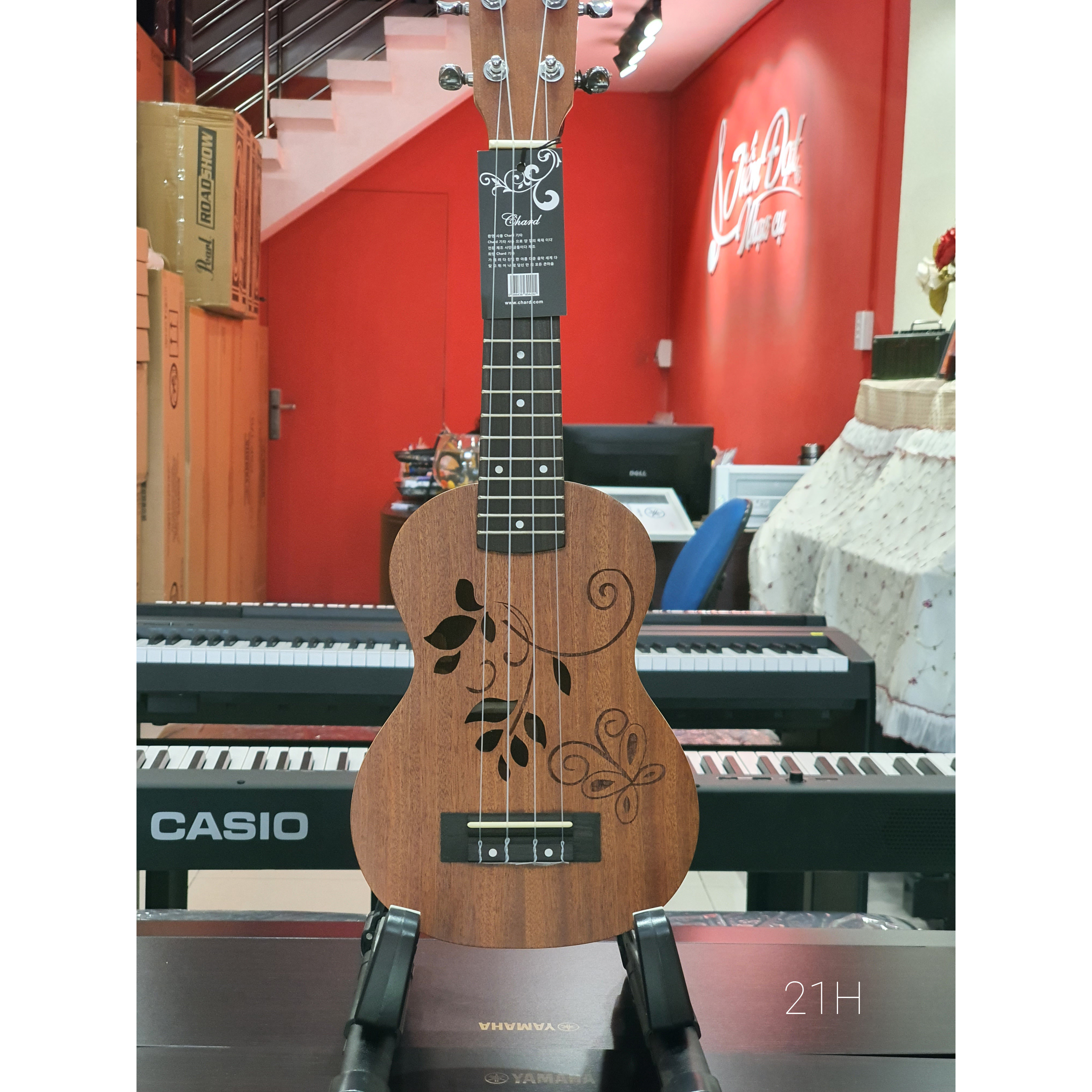 Đàn Ukulele Soprano CHARD U-21H, Mặt Đàn Gỗ Gụ