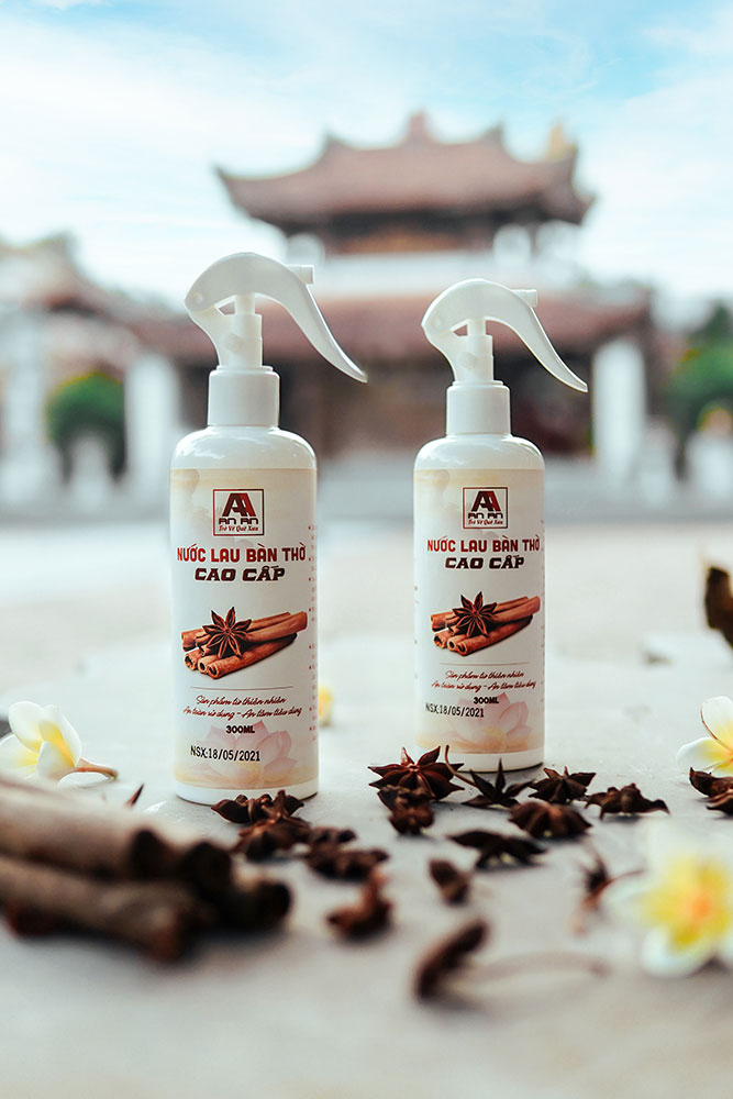 Nước lau bàn thờ Cao Cấp An An ( 300ml)| Tinh chất quế và thảo mộc, giúp tẩy uế