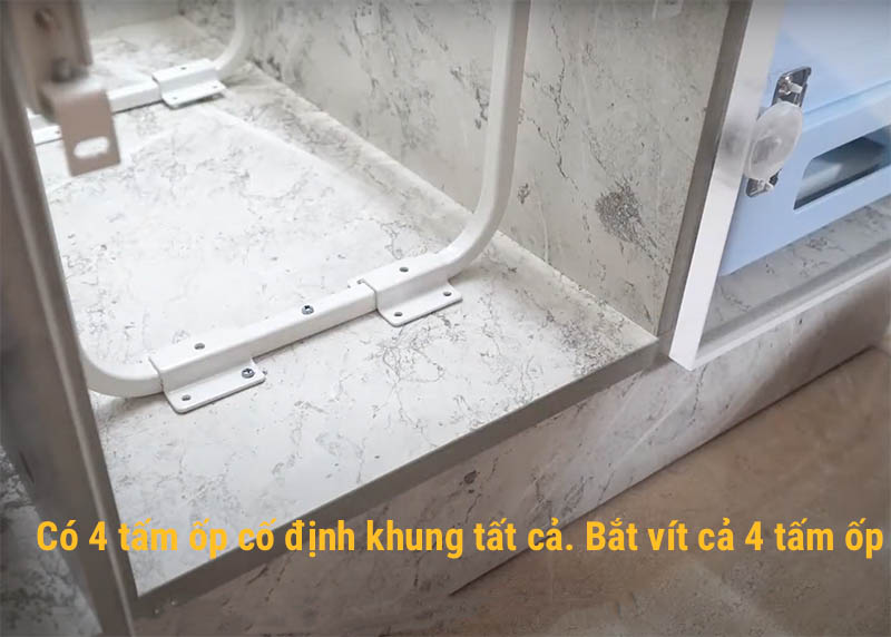 Thùng rác đôi âm tủ bếp hoặc gắn cánh tủ bếp thương hiệu Grob lắp đặt dễ dàng