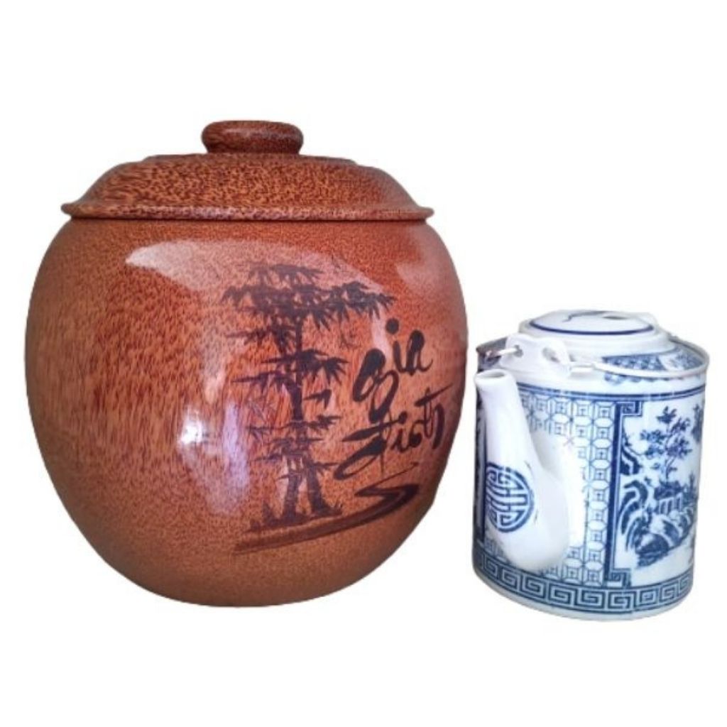 Bộ Bình Trà Gỗ Dừa Gọn Đẹp Hoa Văn Lồng Chữ Gia Đình Và Bình Trà 700 - 950ml - Sản Phẩm Được Sản Xuất Tại Bến Tre