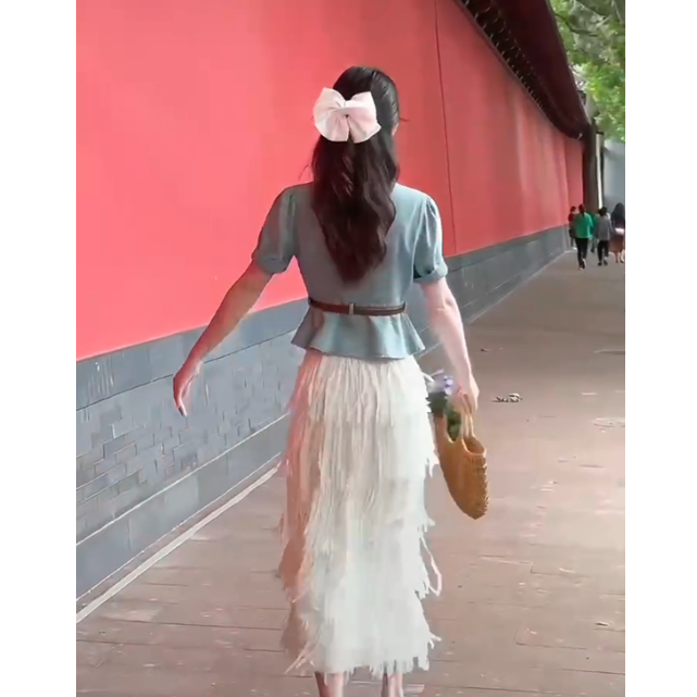 SHUANGYAN Trang phục mùa hè kết hợp với một bộ áo sơ mi cao bồi muối, khí chất, eo cao, thiết kế, váy nửa người tua rua, hai bộ đồ nữ.