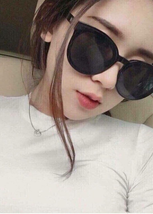 Kính mát nữ, Kính râm đẹp, Kính đen chữ V