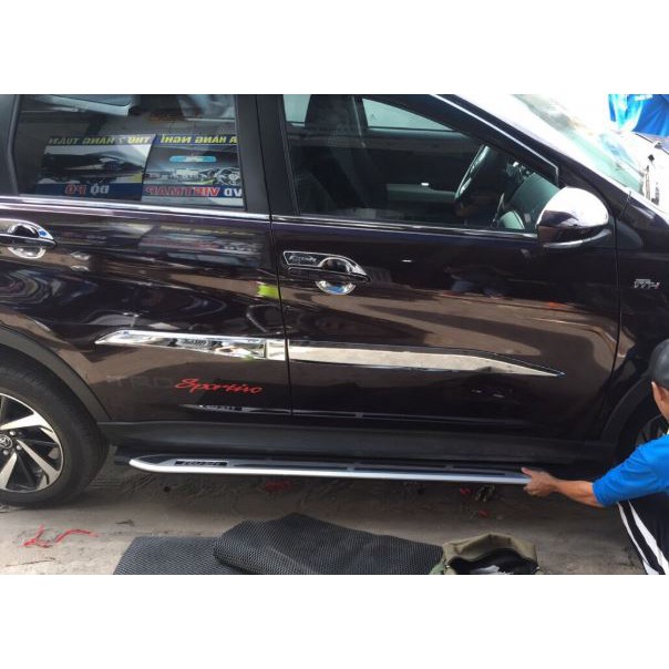 Nẹp sườn xe Toyota Rush 2018-2022 chất liệu crom cao cấp