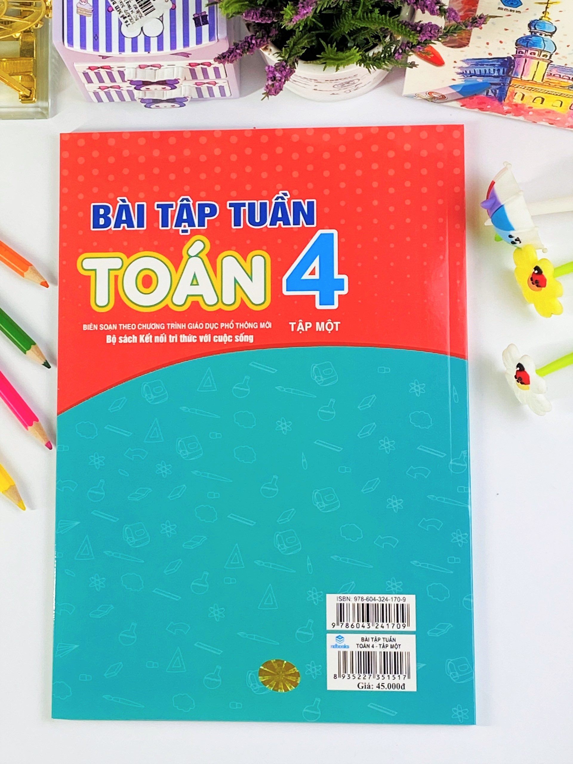 Sách - Bài Tập Tuần Toán 4 - Kết Nối Tri Thức - ndbooks