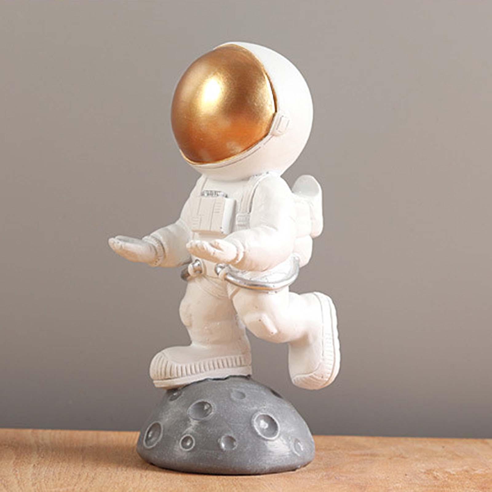 Creative Astronaut Glasses Holder Eyeglass Novelty NightStand Desk
