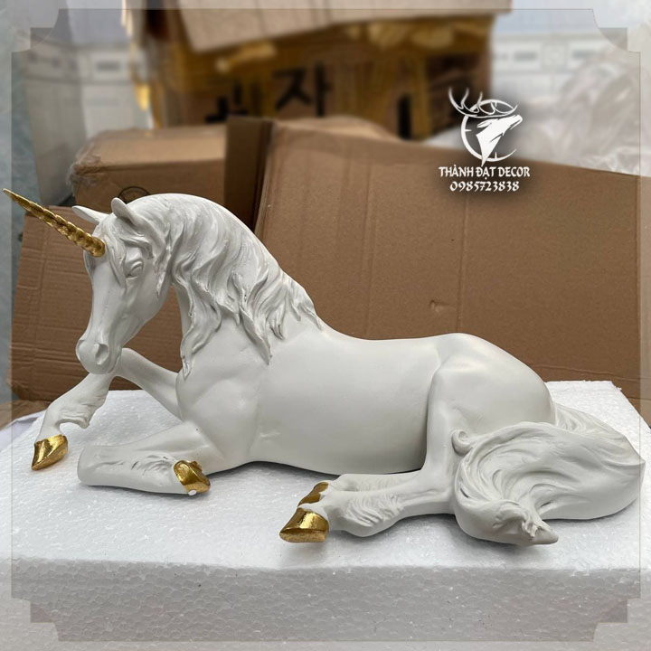 Tượng Ngựa Trắng 1 Sừng, Unicorn Tượng Kỳ Lân Phong Cách Châu Âu Trang Trí Nội Thất, Quà Tặng Tân Gia Khai Trương