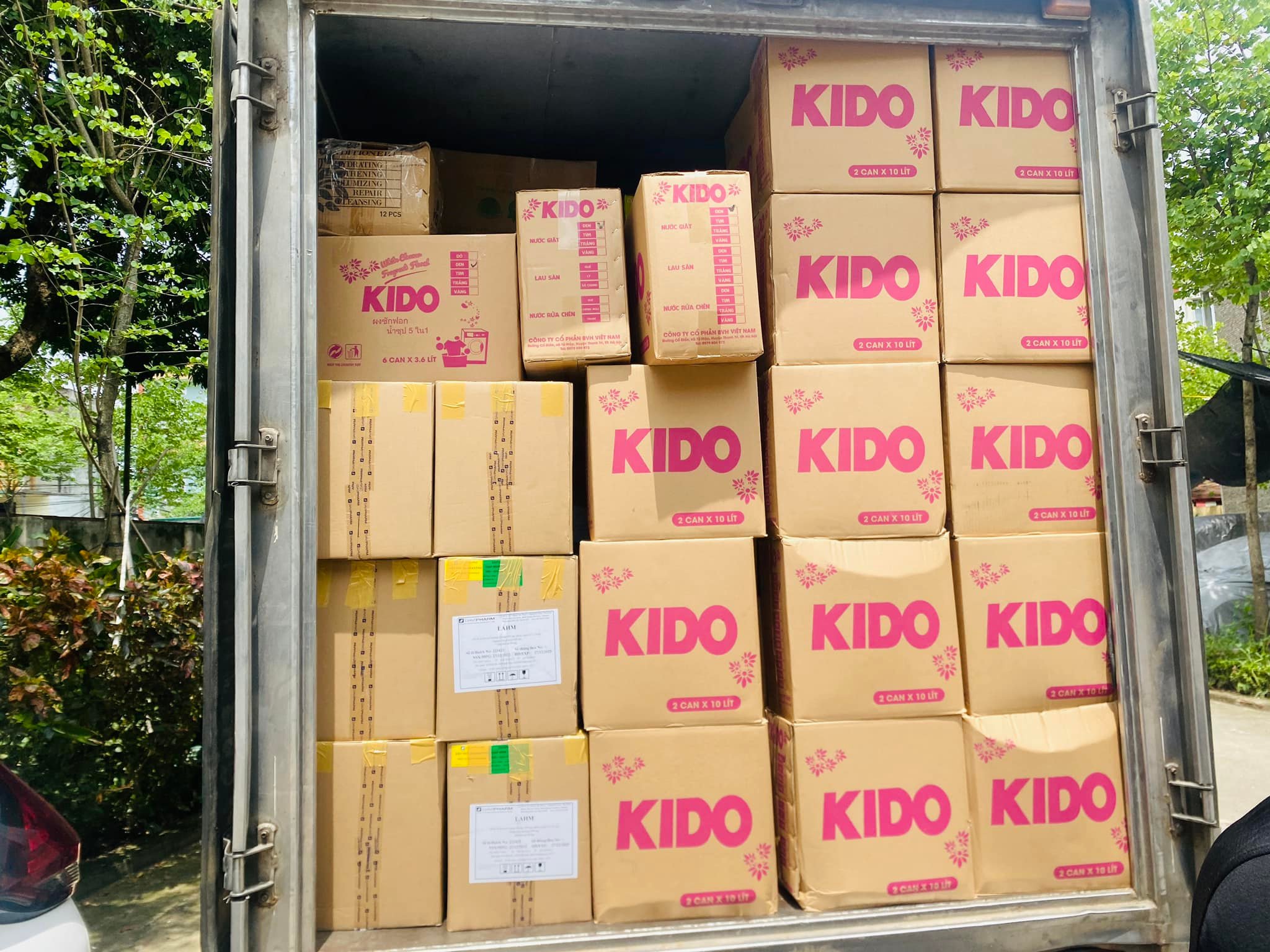 Nước Giặt Xả KiDo Hương Comfor Trắng 5 Lít - Nước Giặt Xả 5 in 1