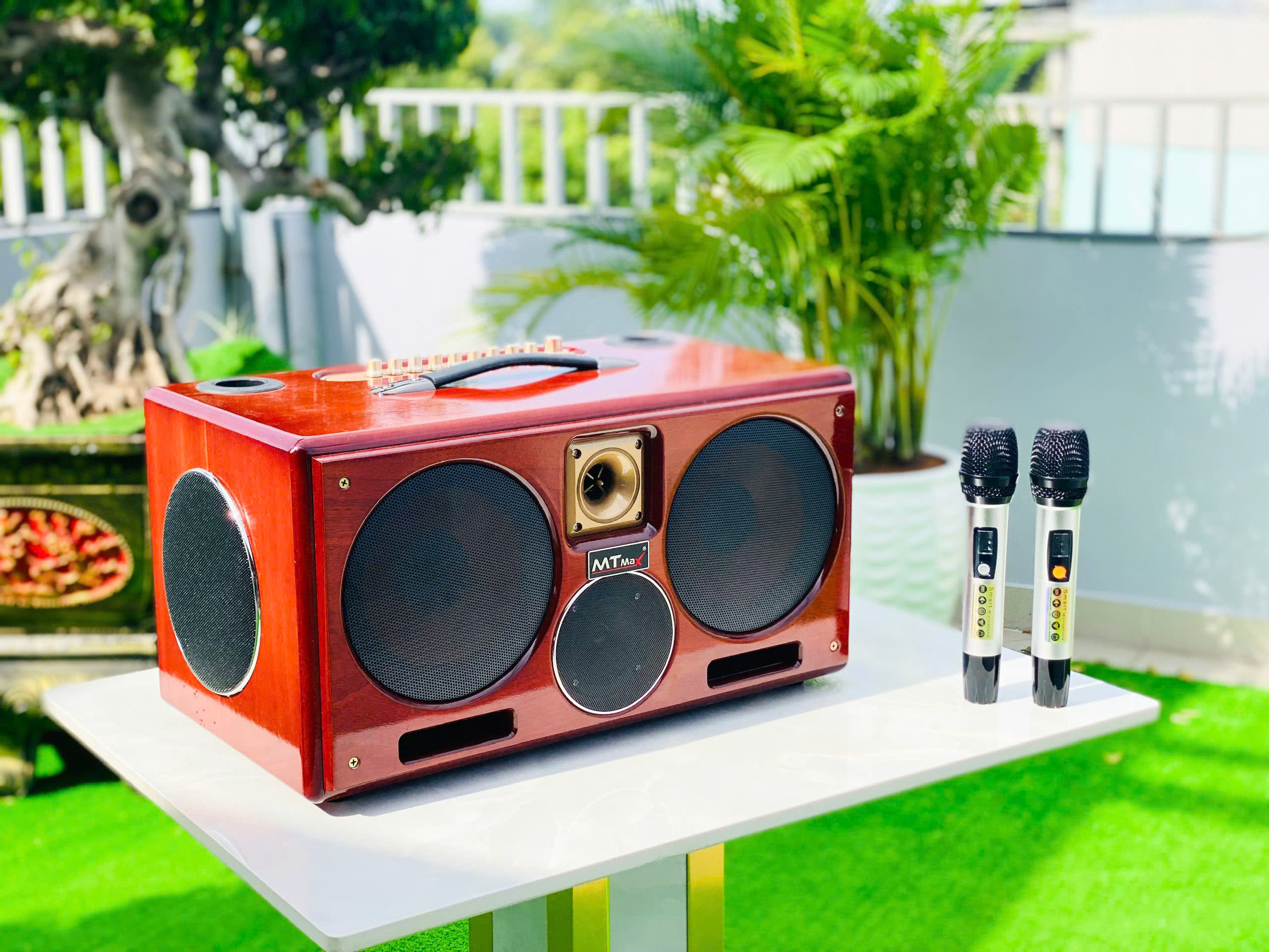 Loa Xách Tay Sang Trọng Full Gỗ MTMAX DK88 PLUS Hệ Thống 6 Loa Âm Thanh Đa Chiều Bass20 Đôi Công Suất 500W Công Nghệ Bass Boost Nghe Nhạc Căng Ấm, Tiếng Lên Siêu Rõ Đi Kèm Cặp Micro Hát Nhẹ Vang Sâu, Hàng Chính Hãng