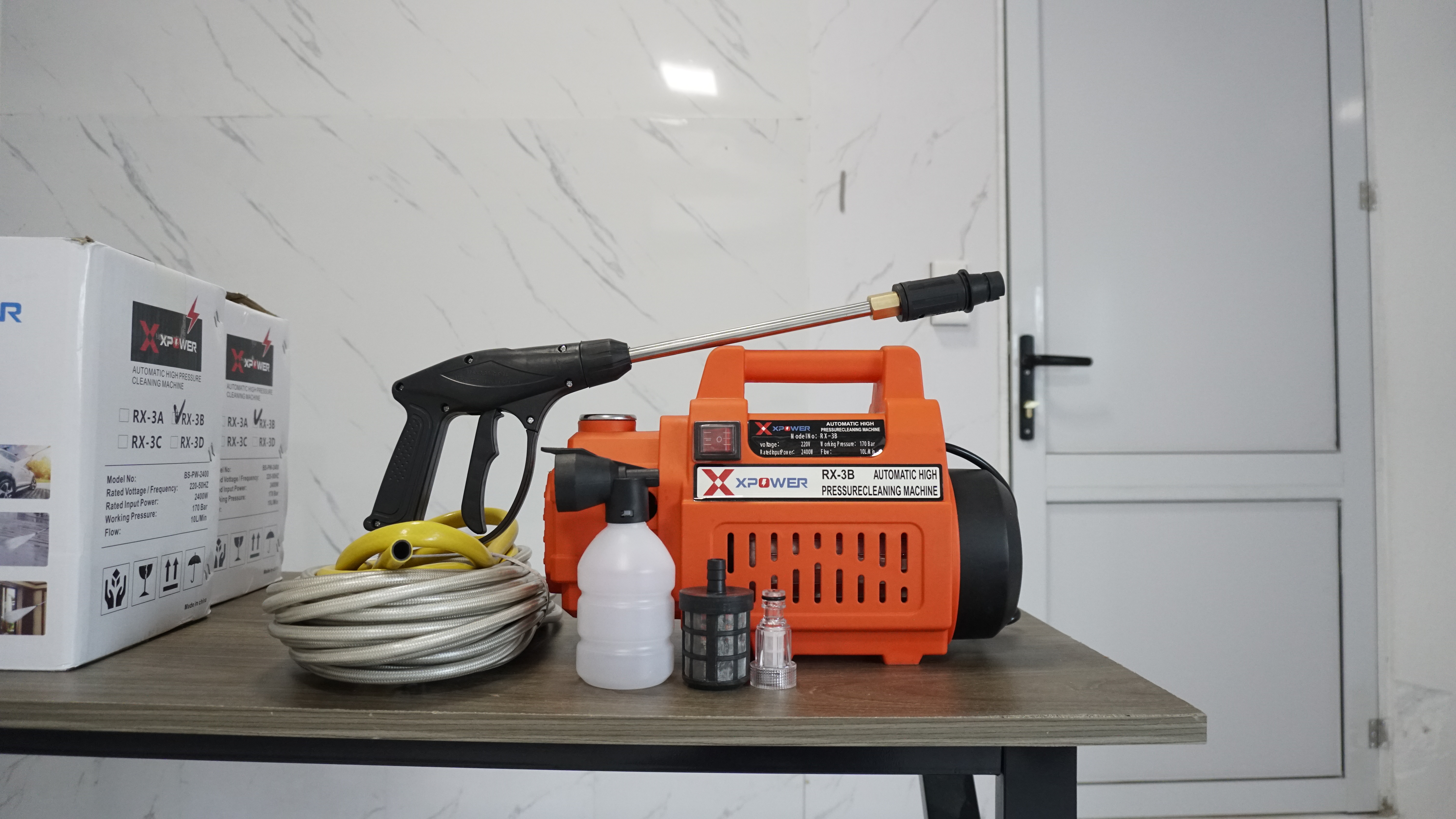 máy rửa xe cao áp Xpower 2400W dây 15m tặng cần nối súng dài,bình tạo bọt,hàng chính hãng nhập khẩu 2024 bảo hành 12 tháng