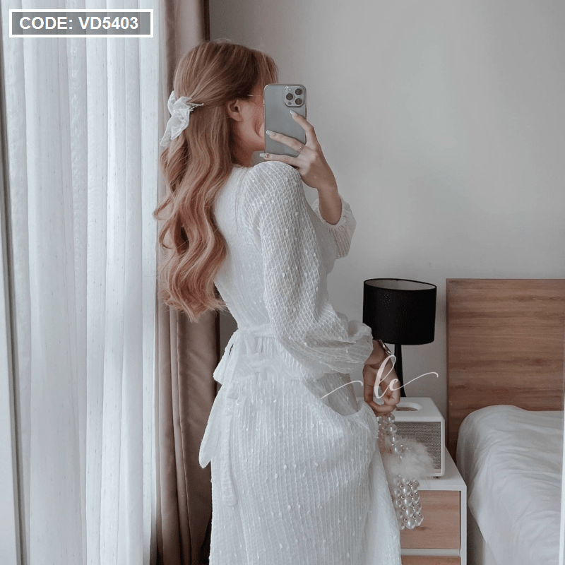 Đầm trắng nữ tay dài nút ngọc vải kim tuyến