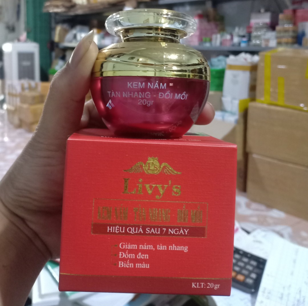 Kem Nám - Tàng Nhang-Đồi Mồi Dưỡng Trắng Da Mặt Livy 20G