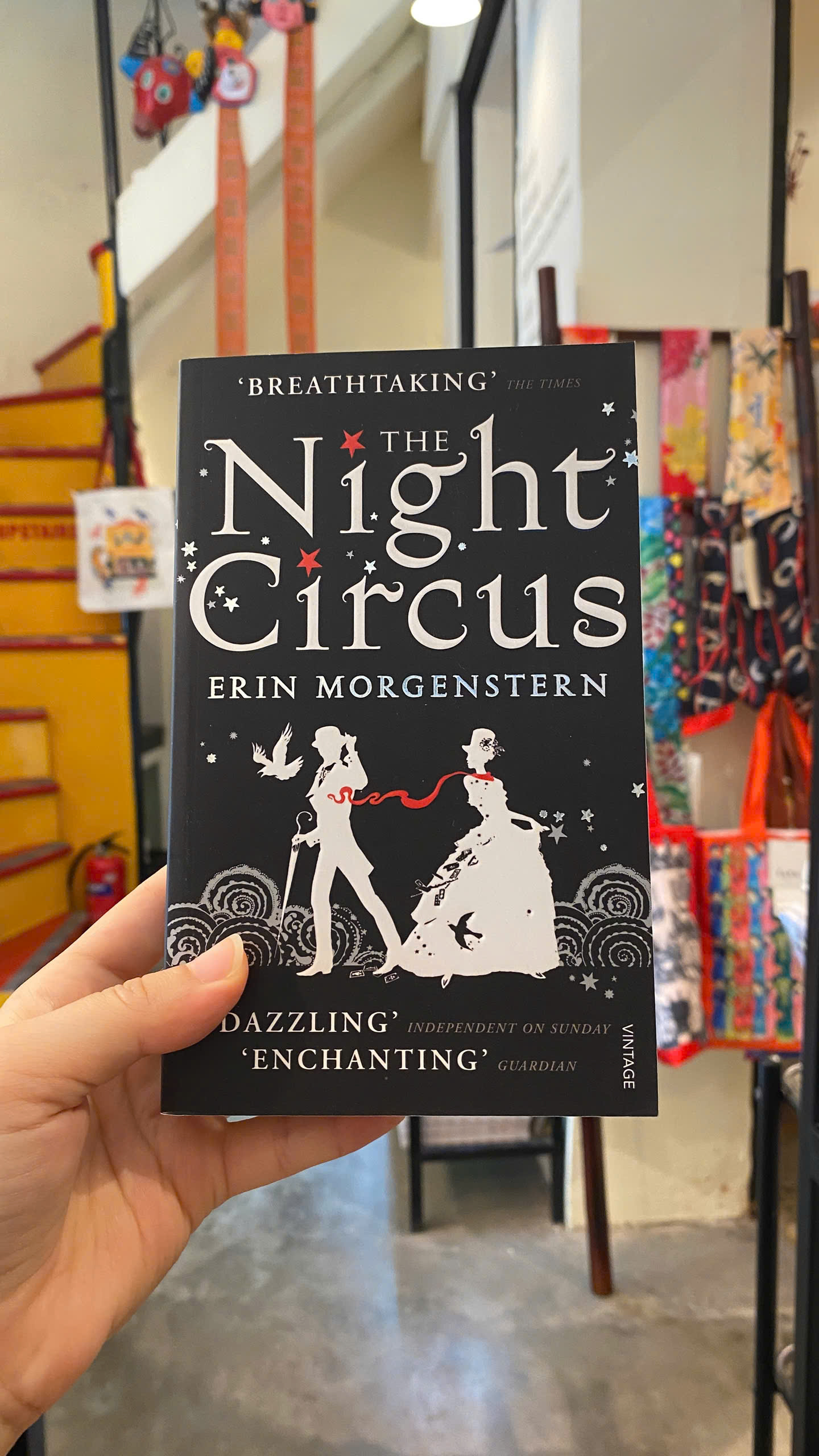 Sách - The Night Circus by Erin Morgenstern | Fantasy / Romance / Ngoại văn nhập khẩu