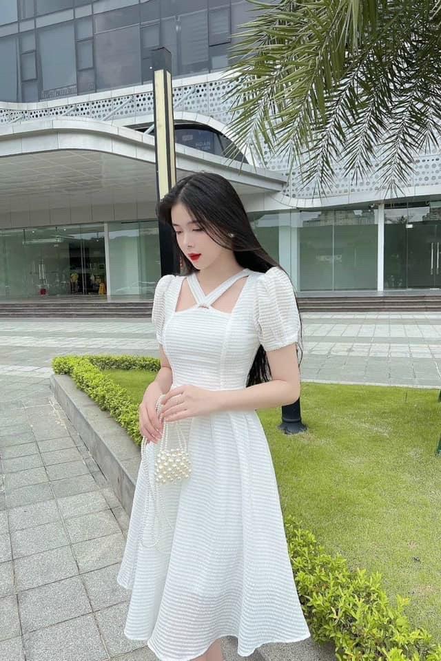 ĐẦM XOÈ CỔ VUÔNG CHÉO DÂY CARO 14034