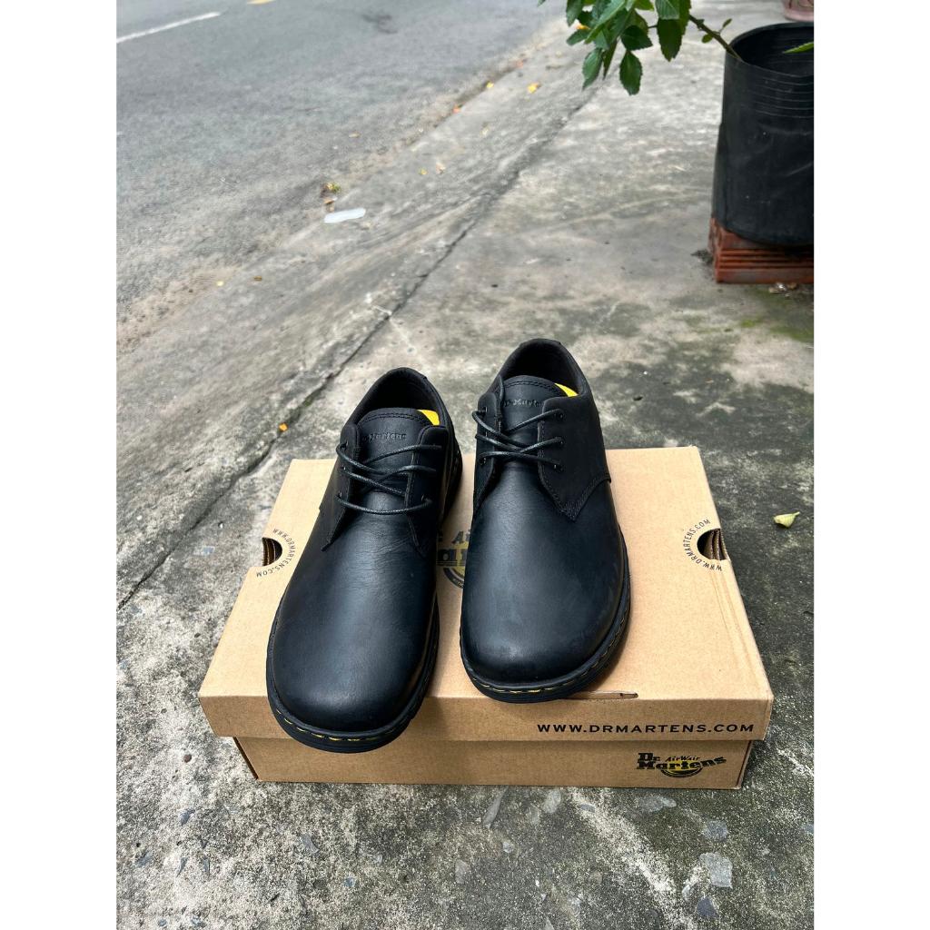 Giày Dr. Martens Hoàng Phúc Phong Cách Công Sở Sang Chảnh