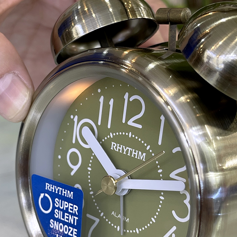 Đồng hồ Rhythm CRA861NR63- Kt 8.7 x 12.7 x 5.0cm, 180g. Vỏ kim loại, dùng PIN.