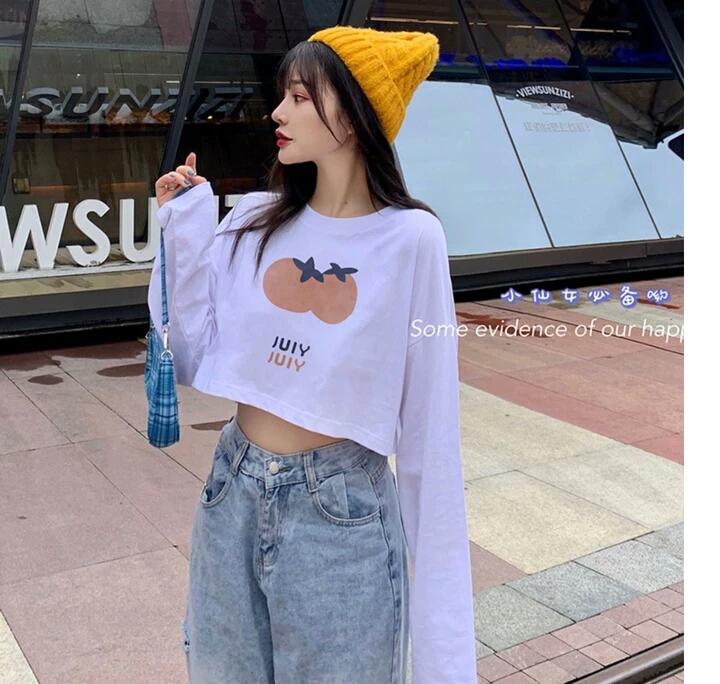 Áo croptop tay dài form rộng in hình cà chua