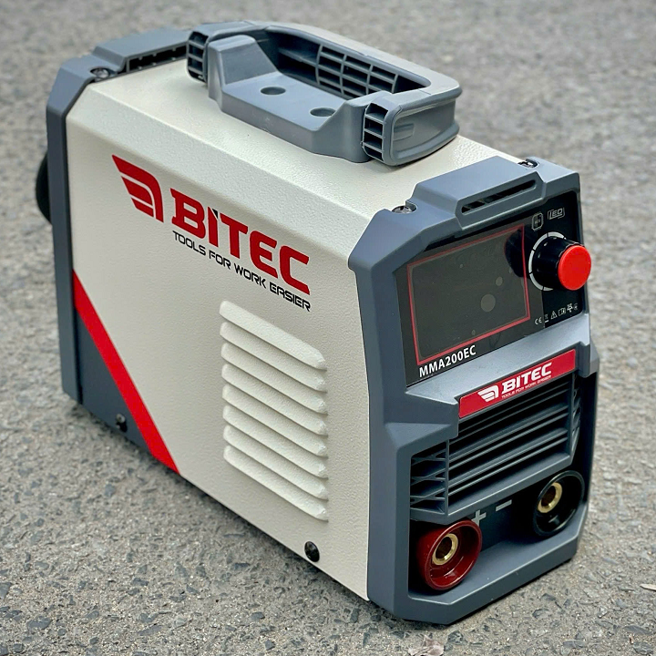 MÁY HÀN QUE 2.5MM 200A BTEC MMA-200EC- HÀNG CHÍNH HÃNG