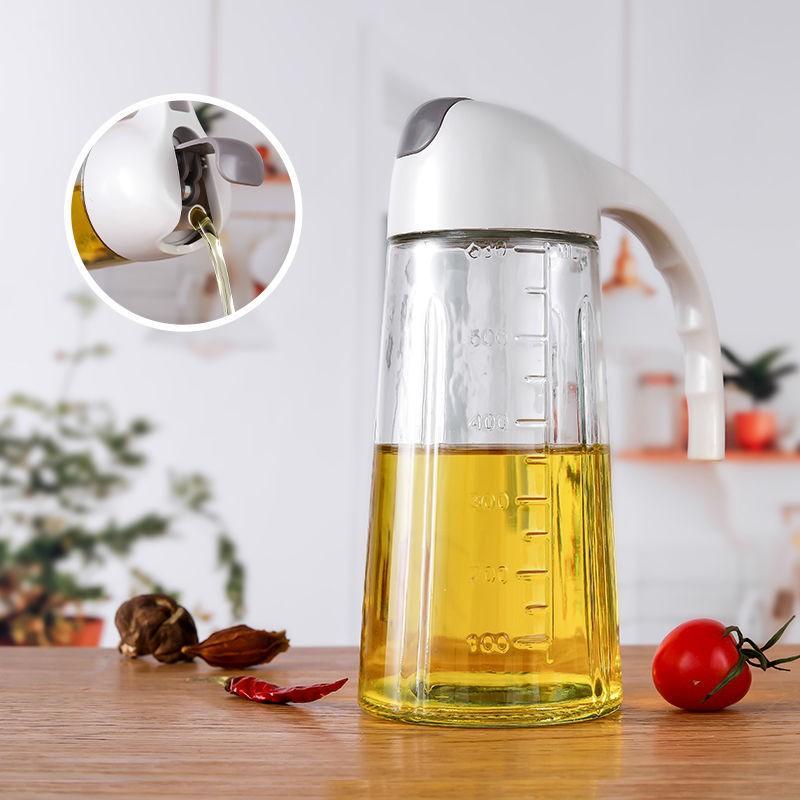 Bình Thủy Tinh Đựng Dầu Ăn 630ml Nắp Hợp Kim Tự Động Đóng Mở Khi Đổ Dầu