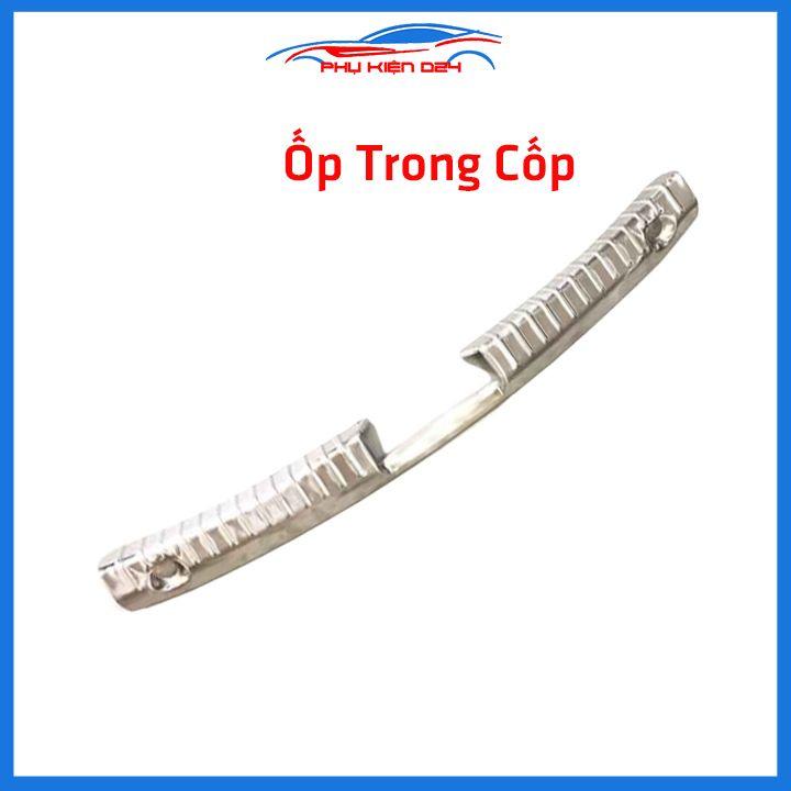 Ốp chống trầy cốp Mazda 3 2015-2016-2017-2018-2019 Sedan inox sáng bóng bảo vệ xe chống va đập