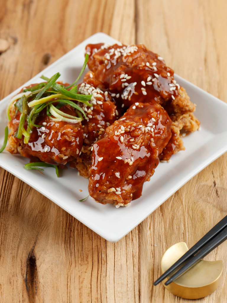 Sốt Gà Cay Yangnyeom Chicken Ebara 595G | Sốt chấm, ướp tiện lợi cay hít hà