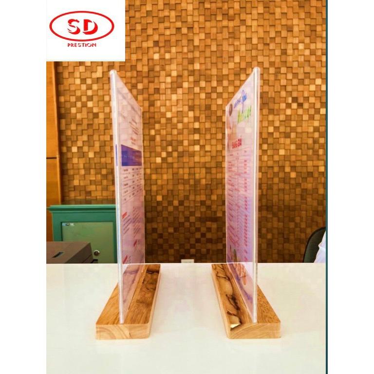 Menu mica A4 đế gỗ tự nhiên cho nhà hàng, văn phòng, doanh nghiệp.