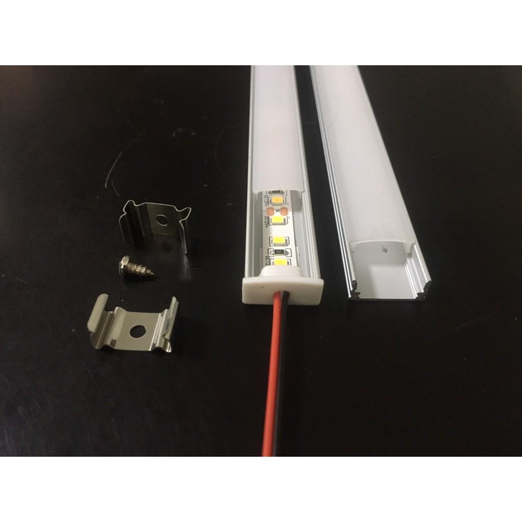 Thanh nhôm cỡ nhỏ, lắp khe hẹp U14-7mm, Dạng U gồm thanh nhôm U cao cấp. Dùng dây led dán.