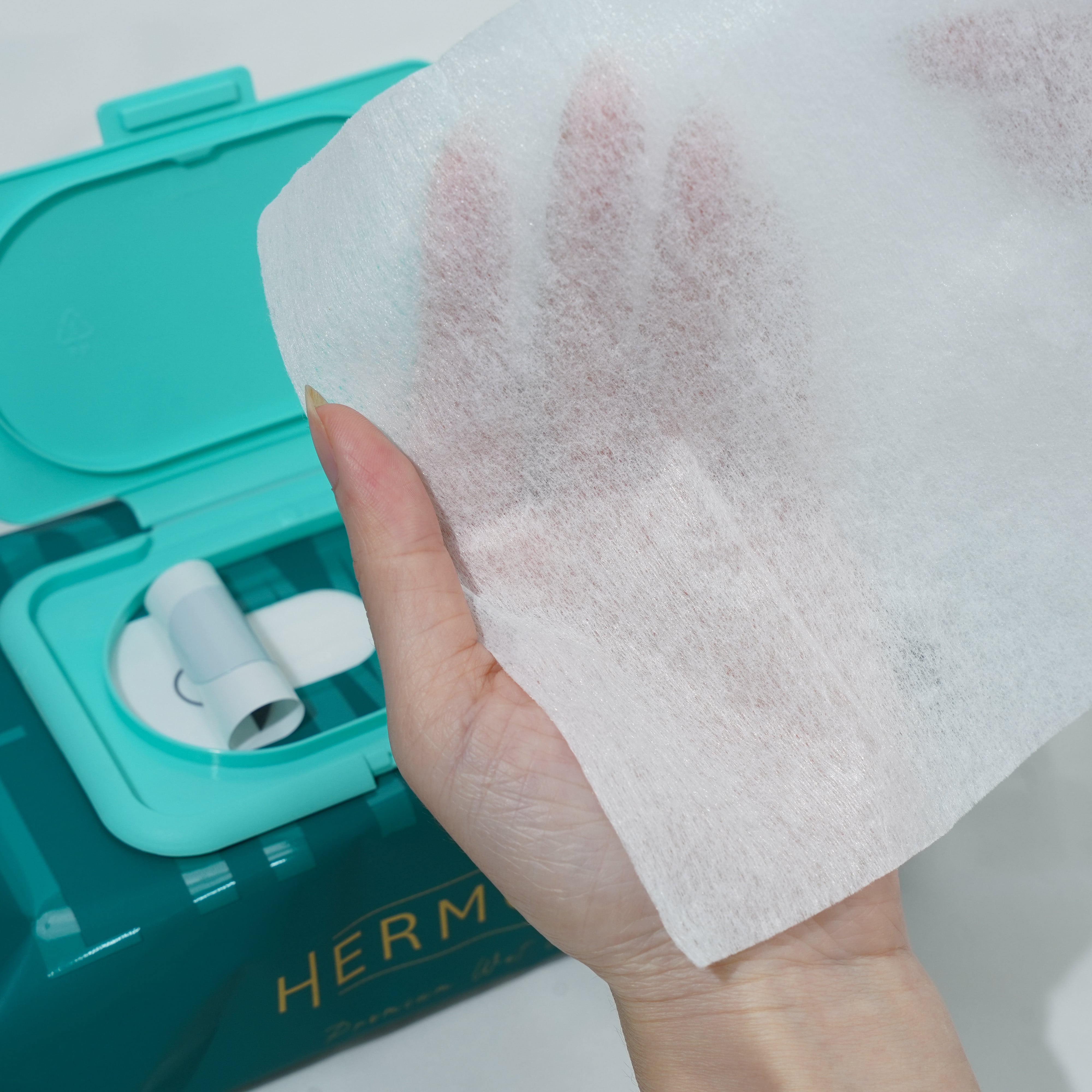 Khăn ướt cao cấp EcoWipes x Hermoso gói 80 tờ không mùi không chất tẩy an toàn cho bé