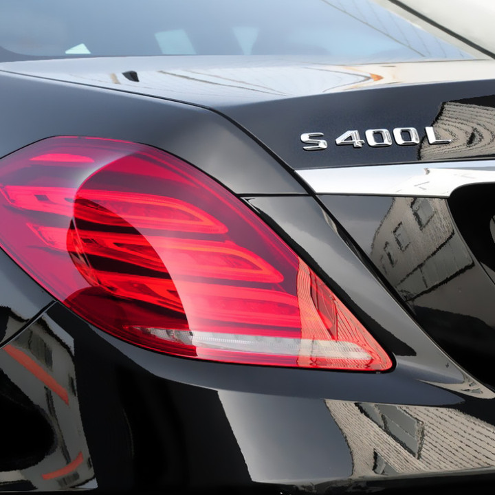 Decal tem chữ chất liệu inox dán đuôi xe ô tô dành cho xe Mercedes