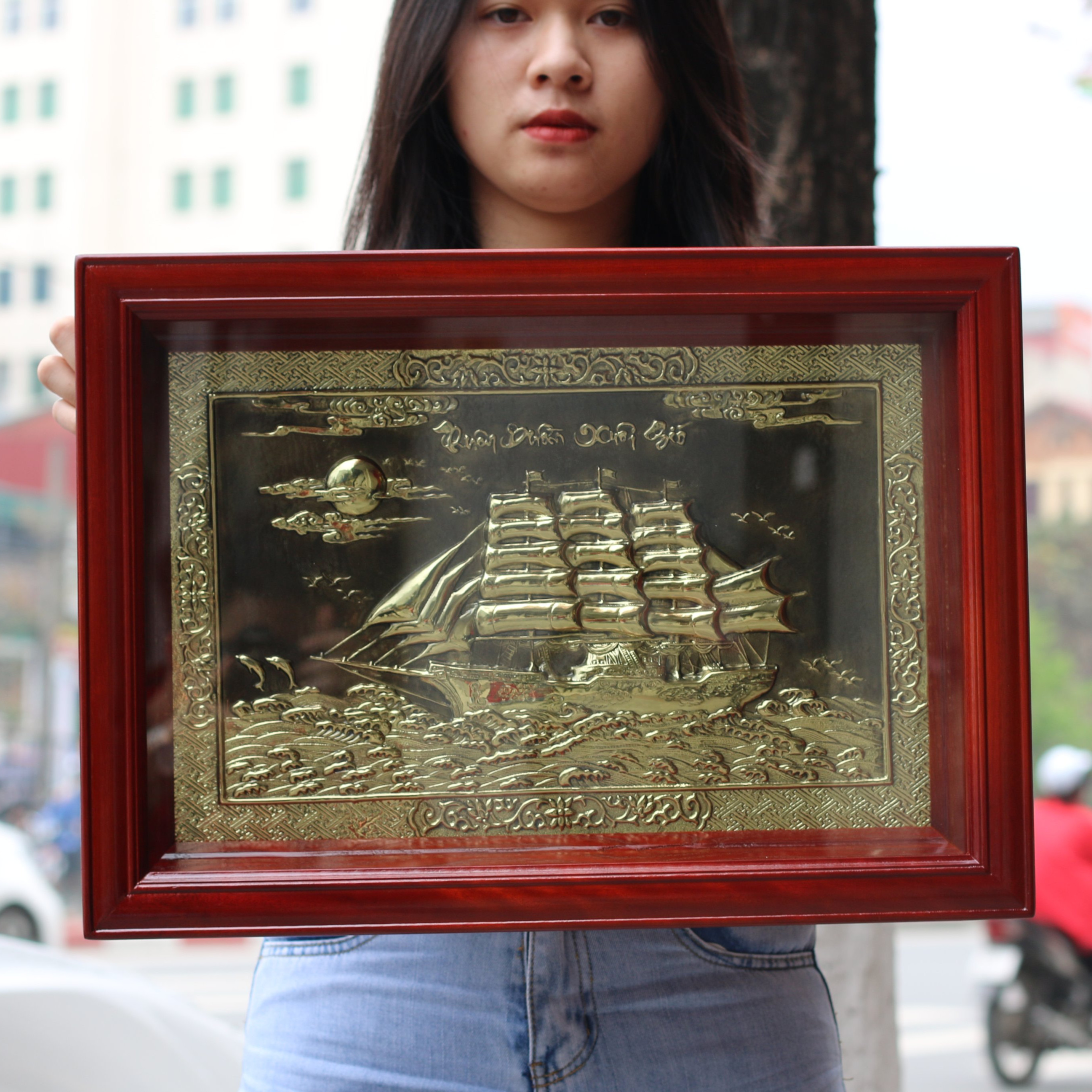 Tranh Thuận Buồm Xuôi Gió Bằng Đồng Phong Thủy Lê Gia