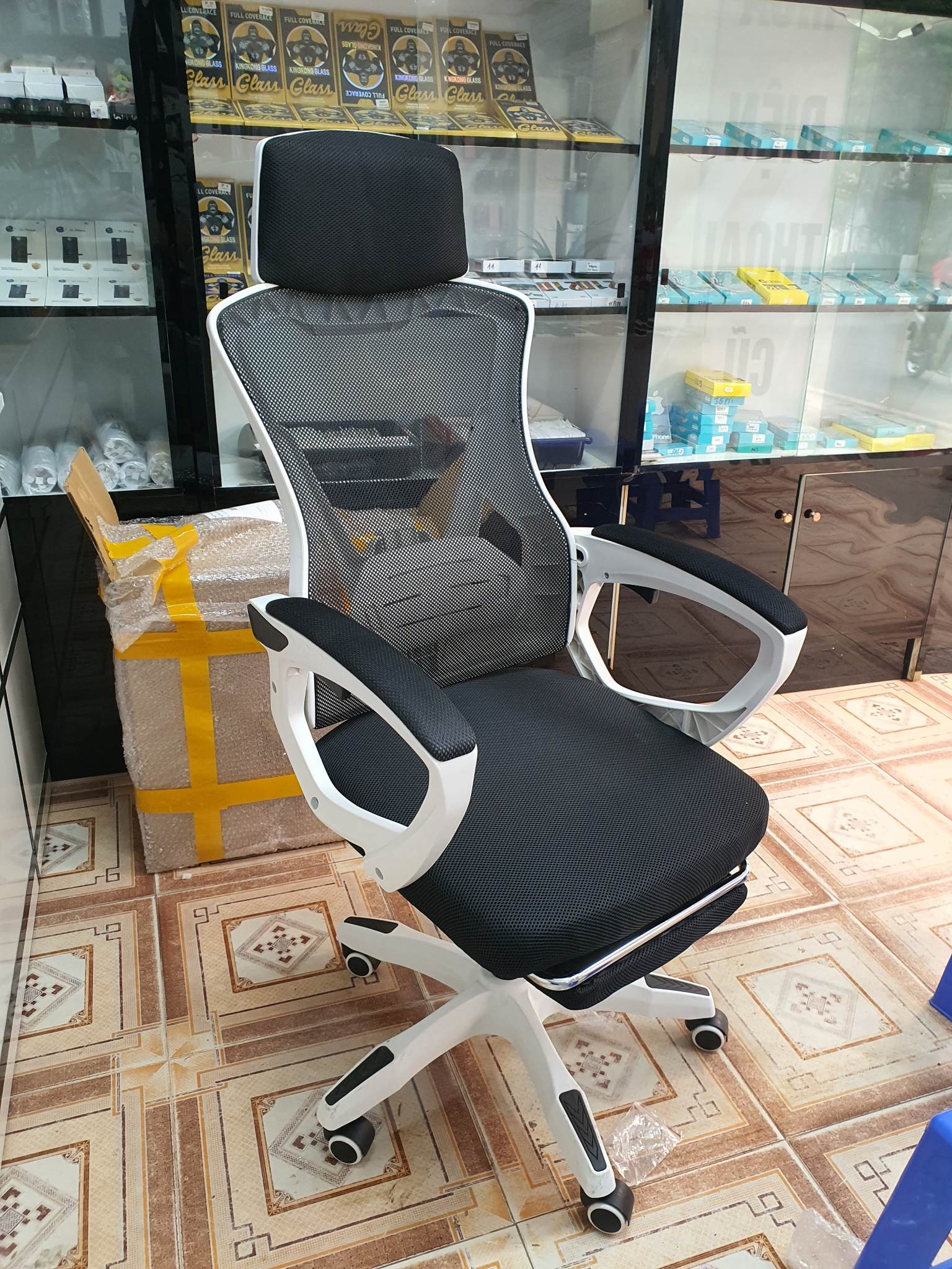 Ghế Xoay Văn Phòng Công Thái Học Ergonomic Có Ngả Lưng Gác Chân TANNI Premium 02 Plus, Ghế Xoay Gaming Cao Cấp Nhập Khẩu