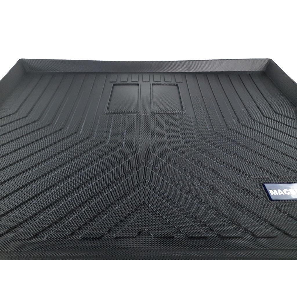 Thảm lót cốp xe ô tô Toyota Rush 2017-đến nay nhãn hiệu Macsim chất liệu TPV hàng loại 2