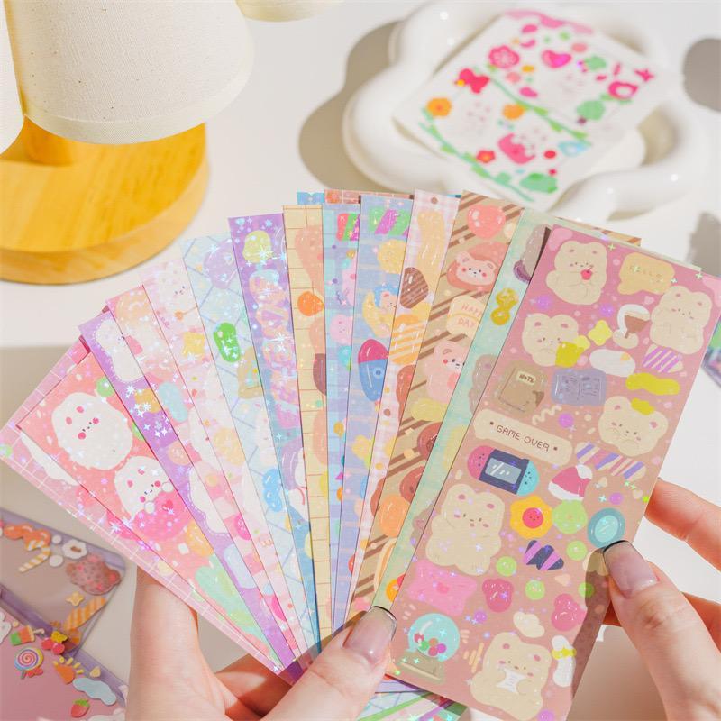 Hai miếng stickers gấu thỏ được cán lấp lánh dùng để trang trí sổ tay top loader