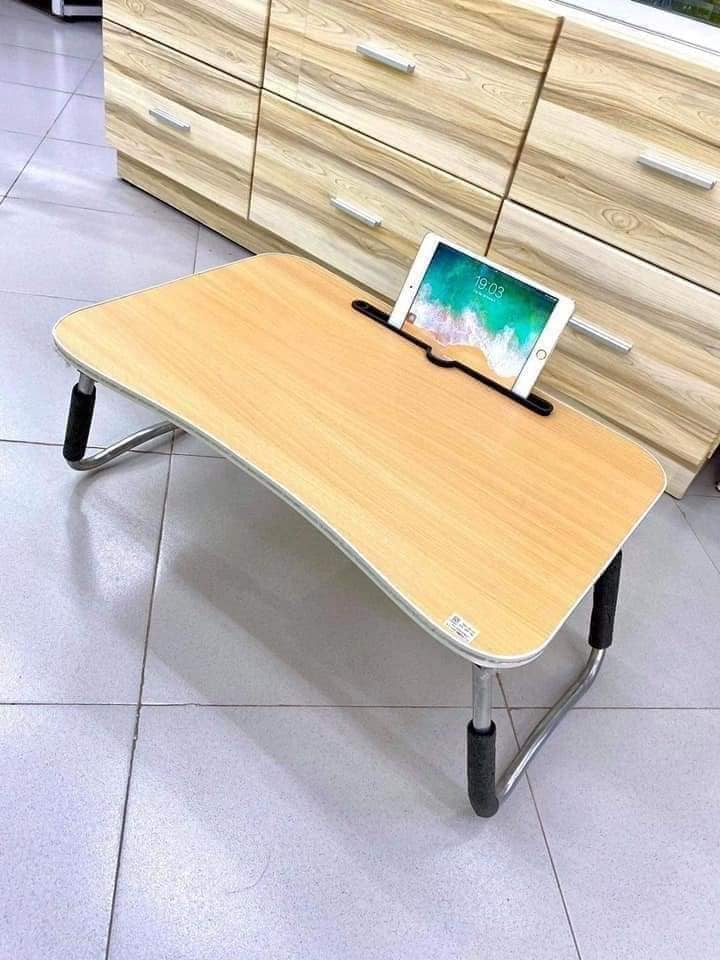 Bàn laptop chân thép sơn tĩnh điện học sinh gấp gọn có khe cắm ipad thông minh- Mix ngẫu nhiên
