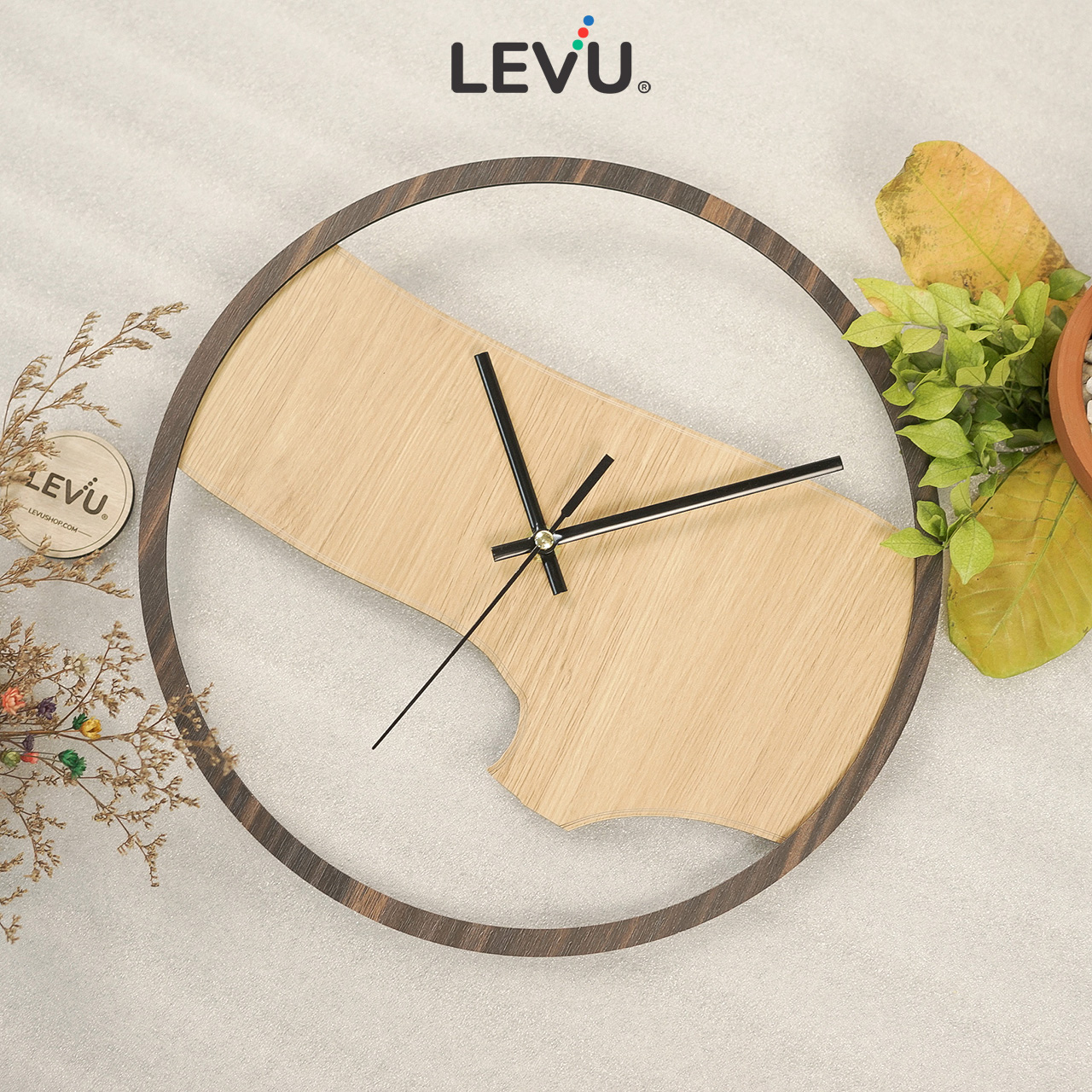 Đồng Hồ Treo Tường giá rẻ LEVU DH18 mặt Gỗ sang trọng