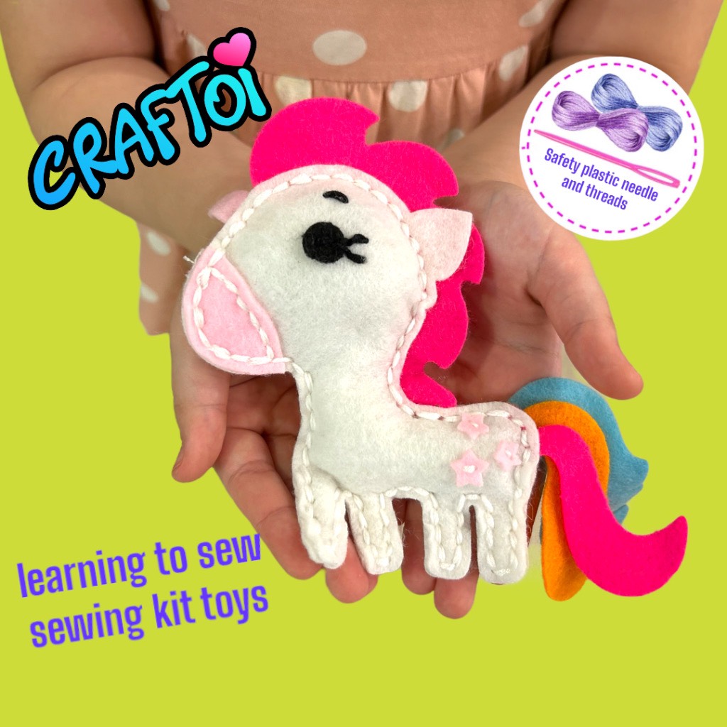 KIM NHỰA Bộ Thủ Công Trẻ Tự Làm Thú Bông 5+ Unicorn Mrs.Rainbow Craftoi Felt Sewing toy prepunched holes plastic needle