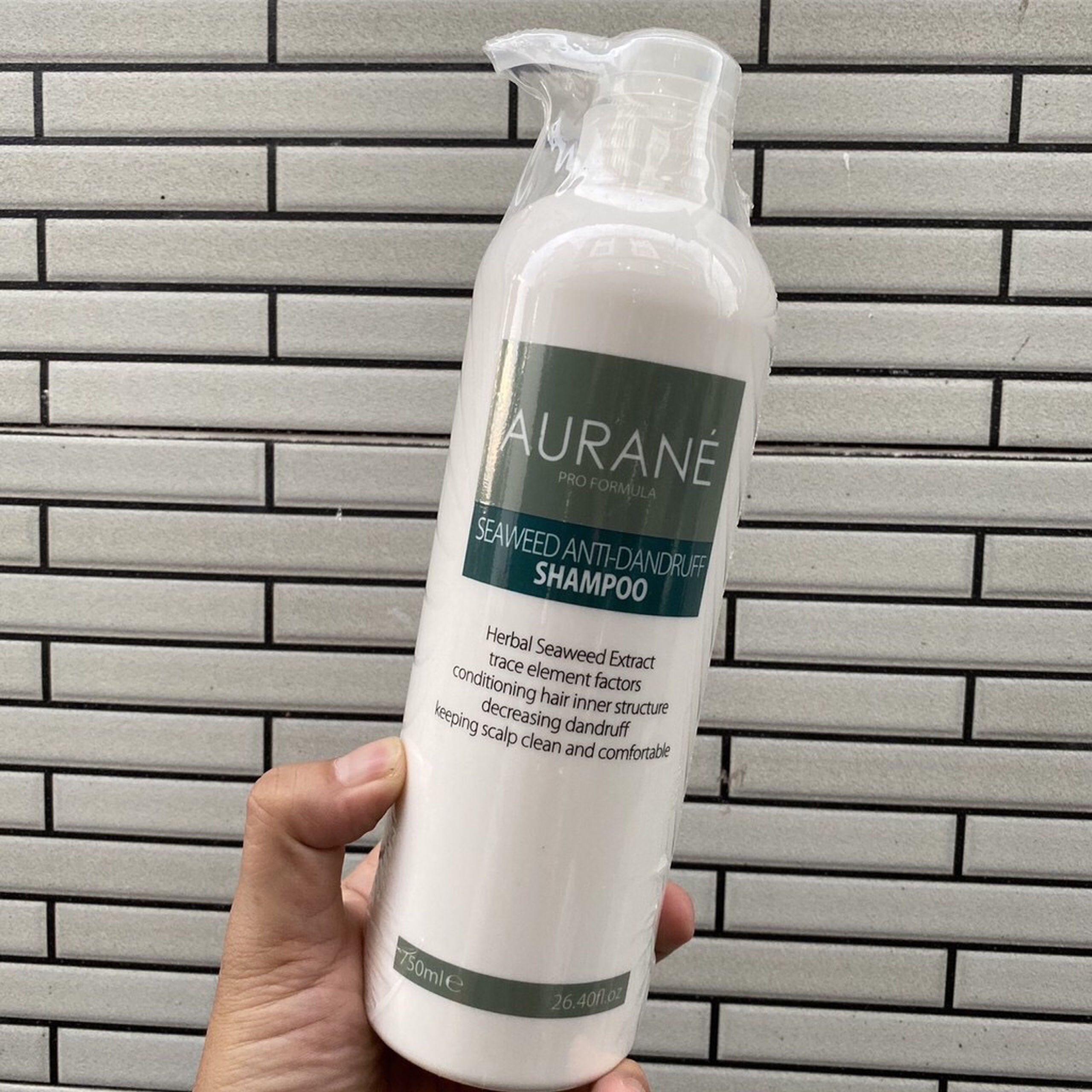 Dầu gội hạn chế gàu Aurane Seaweed Anti-Dandruff Shampoo 750ml