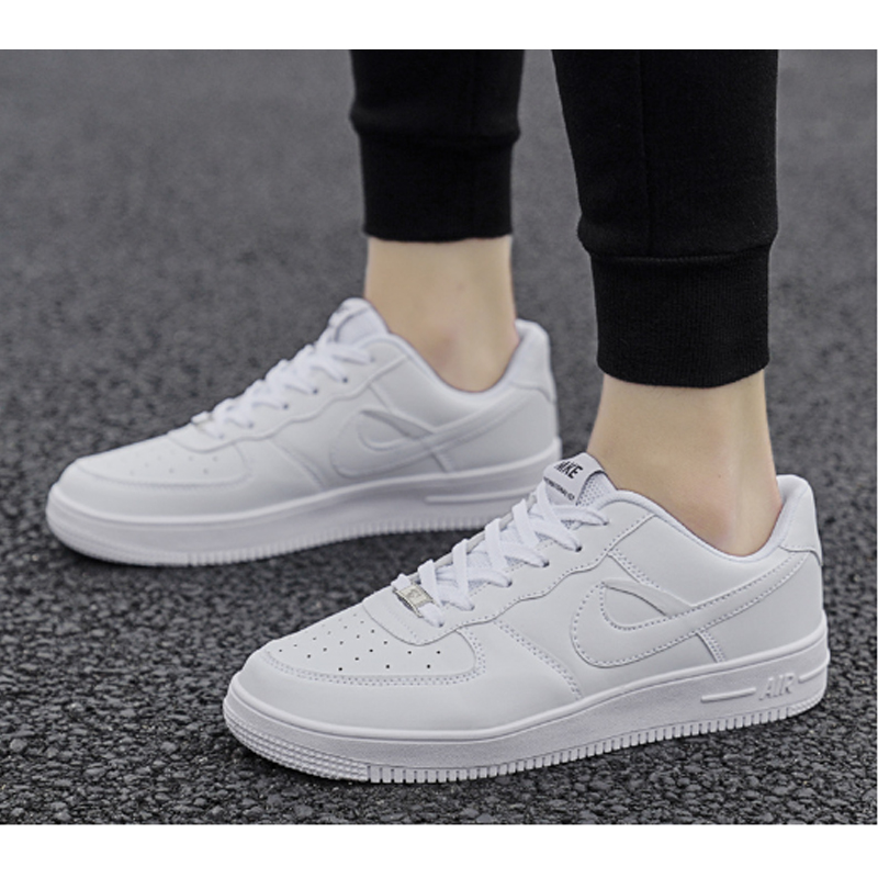 Giày thể thao nam đế êm nhẹ, thoáng khí đế cao su đúc, chống trơn trượt hạn chế mòn – BEE GEE - GNA2026