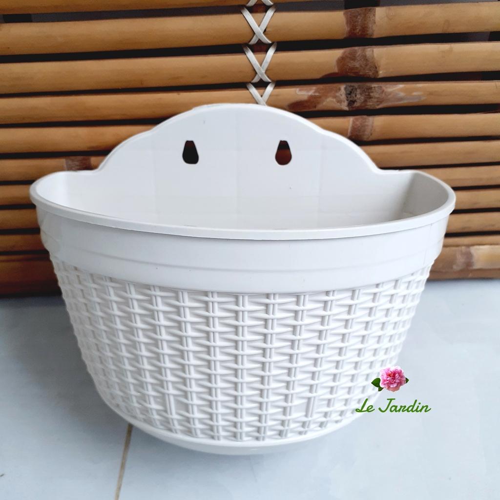 Chậu ốp tường họa tiết đan mây 20x14x12cm