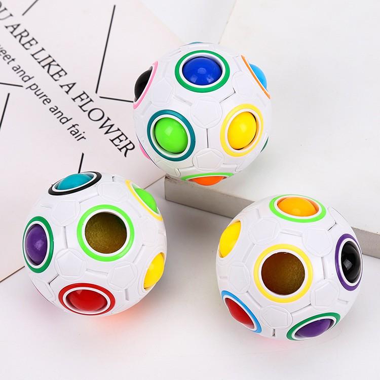 Football fidget cube quả bóng ma thuật màu sắc cầu vồng 7cm, rèn luyện trí não cho bé