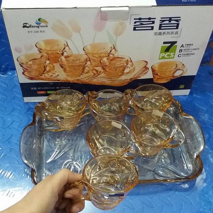 BỘ KHAY và 6 CỐC UỐNG CAFE THỦY TINH VÀNG