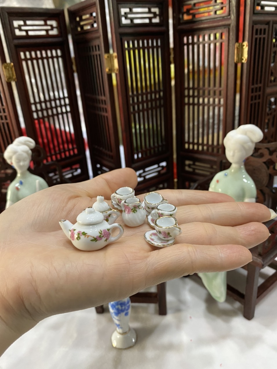 BỘ ẤM TRÀ TÍ HON ĐỂ TRANG TRÍ 11 món BẰNG GỐM SỨ