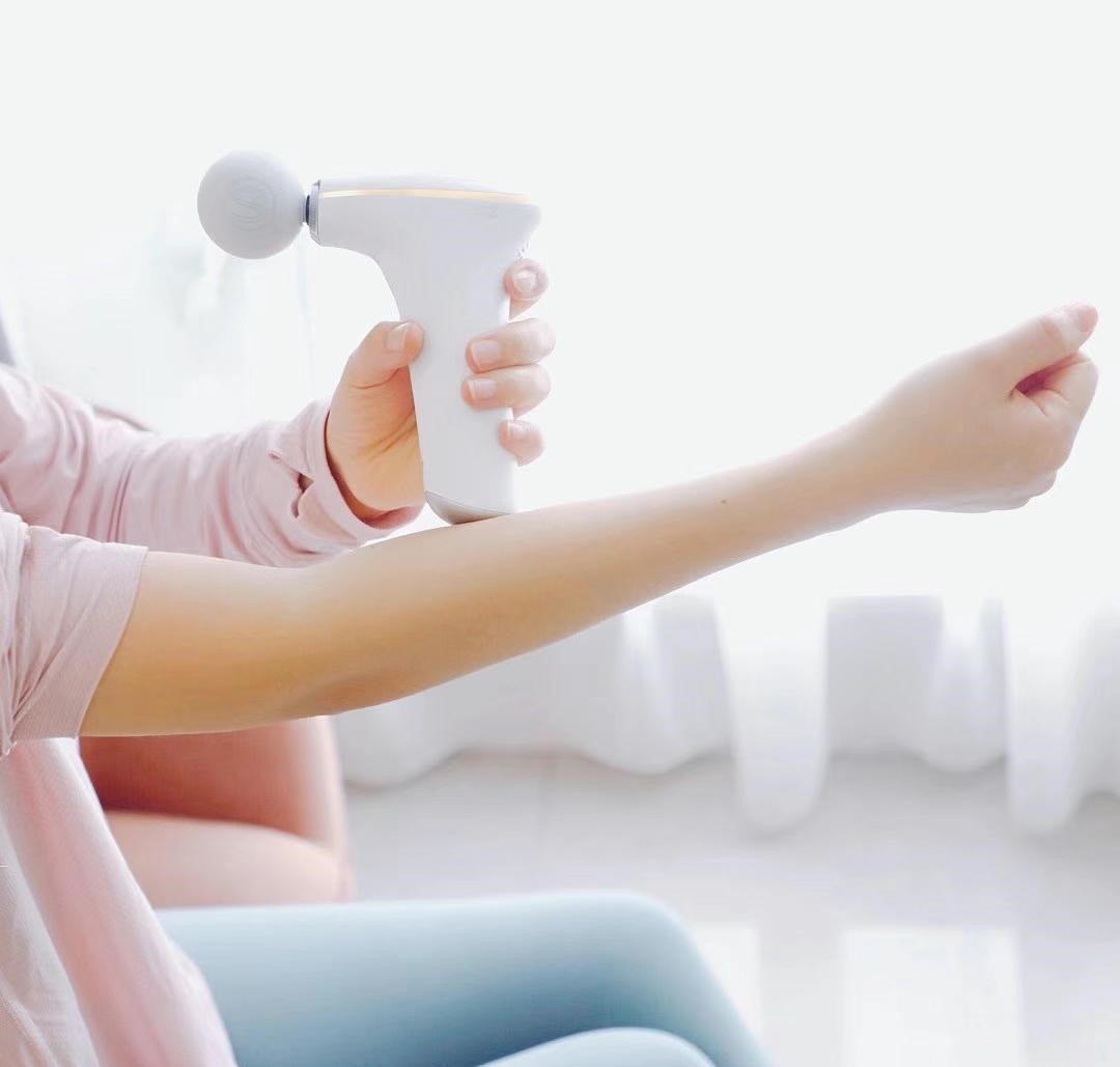 Súng massage SKG F5 Chườm nóng, mát-xa giảm đau, giãn cơ, giảm stress,tăng cường phục hồi cơ bắp
