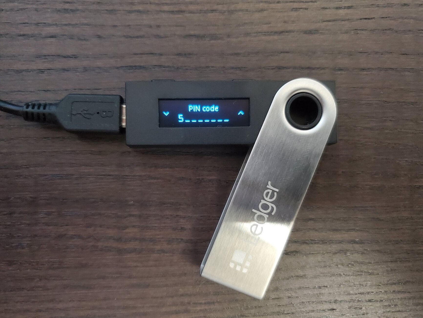 Màn hình ví lạnh Ledger Nano S Hàng nhập khẩu